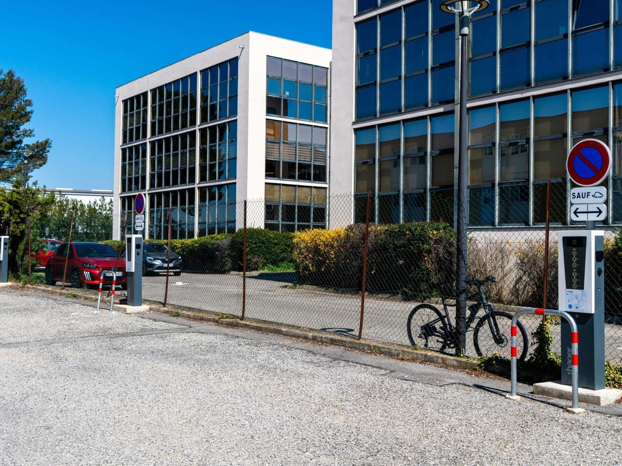 Ibis Budget Aix En Provence Екс ан Прованс Екстериор снимка